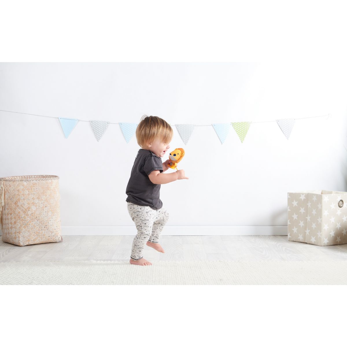 Tiny Love - WONDER BUDDY LEONARDO | 1 Year+ | Interactive, Developmental Electronic Baby Toy | Lion - Orange