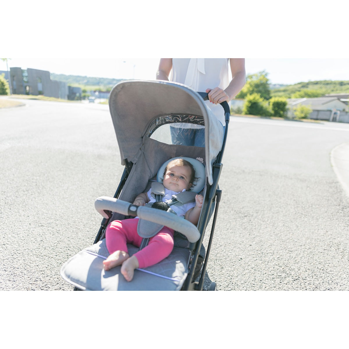 BabyMoov Lovenest + - Baby Pillow/Head rest Mosaic