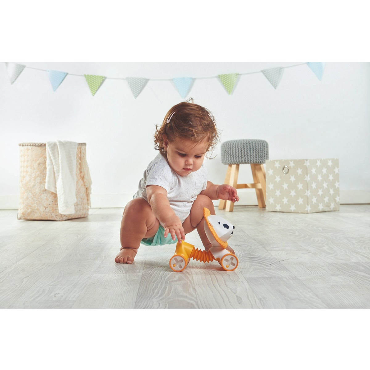 Tiny Love TINY ROLLING TOY - LEONARDO THE LION | 3 months + Babies | Cognition Developing Flexible Toys | Orange