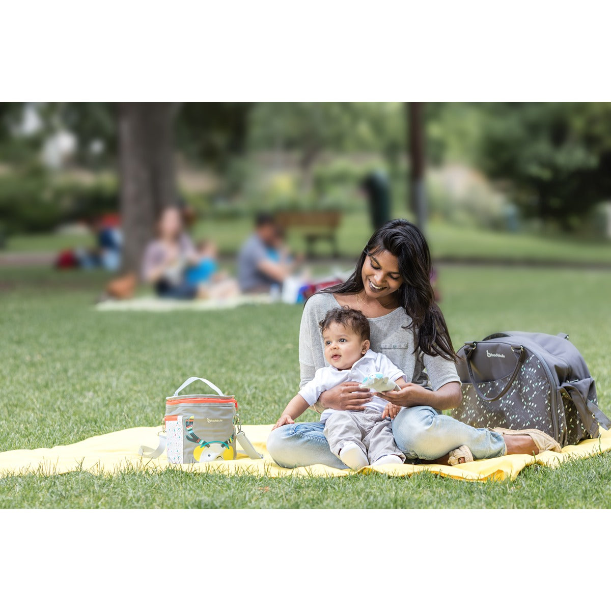 Badabulle Insulated Lunch Bag -Keeps food hot and cold