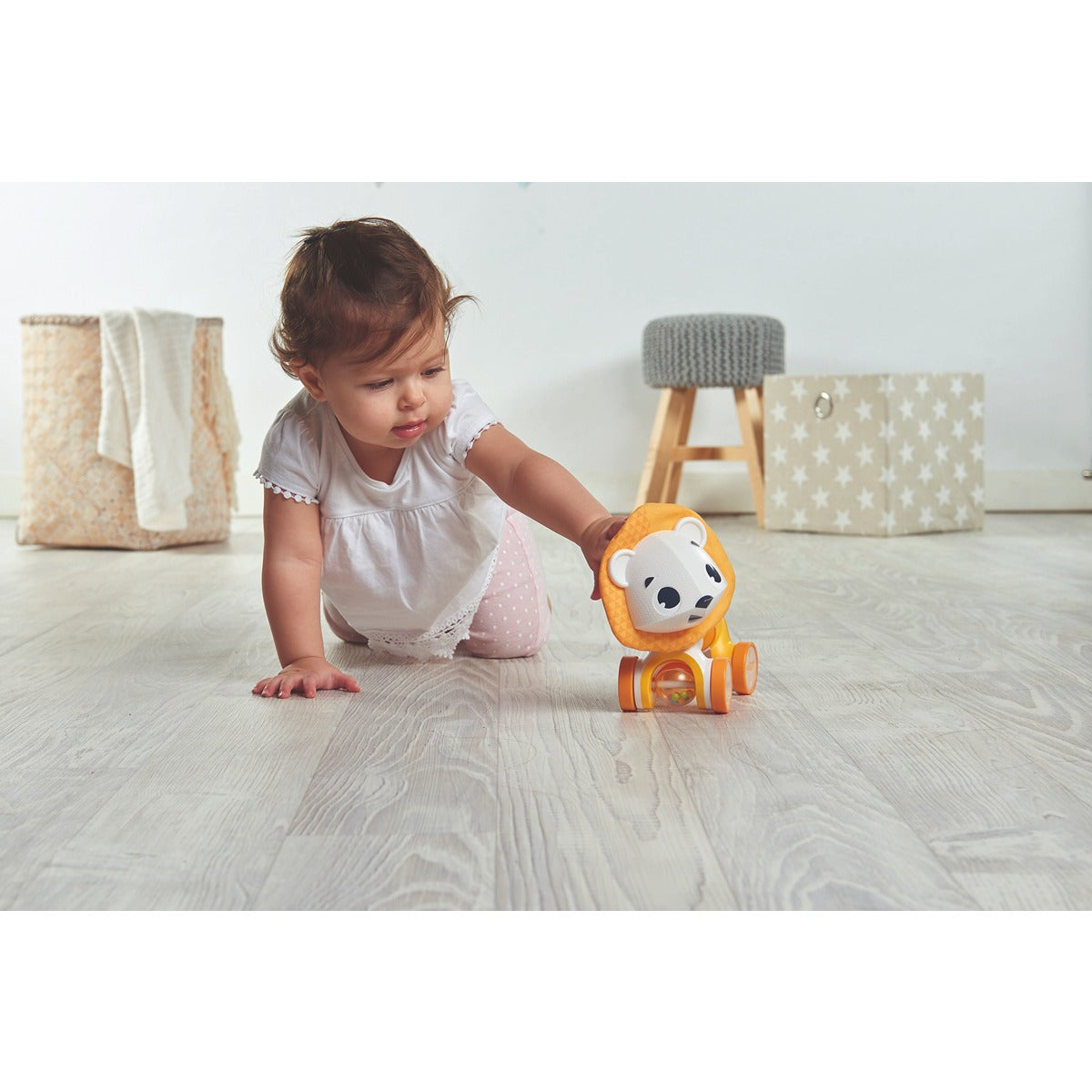 Tiny Love TINY ROLLING TOY - LEONARDO THE LION | 3 months + Babies | Cognition Developing Flexible Toys | Orange