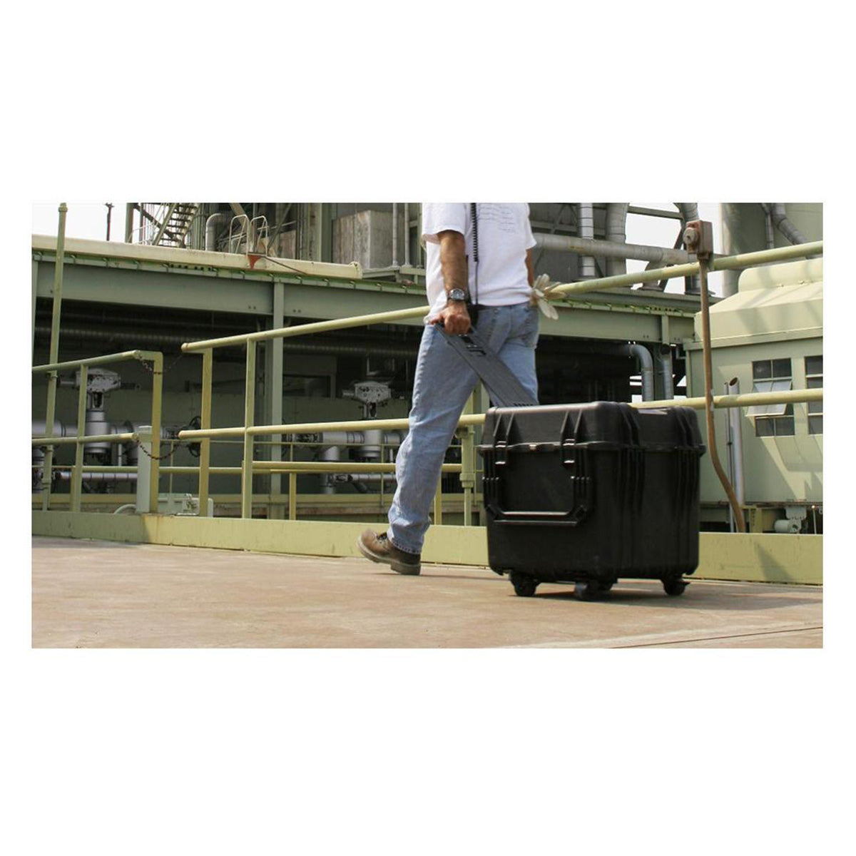 Pelican Protector Case 0340 WL/WF - Black