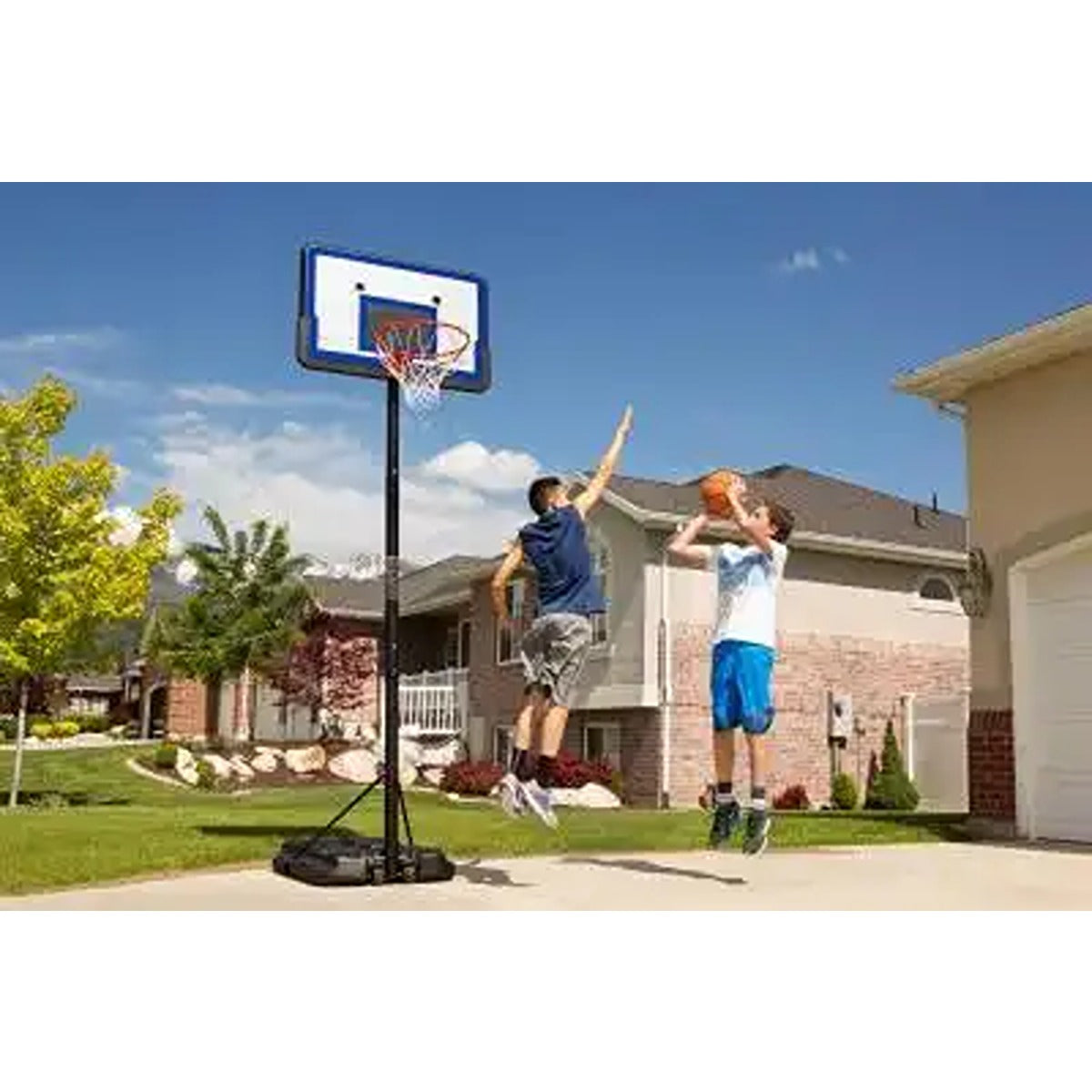 Lifetime Basketball, Pro Court Portable, Telescoping , Classic