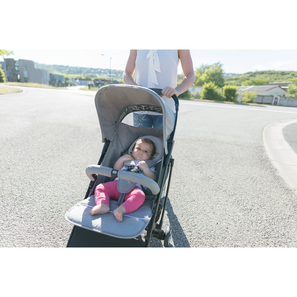 BabyMoov Lovenest + - Baby Pillow/Head rest Smokey