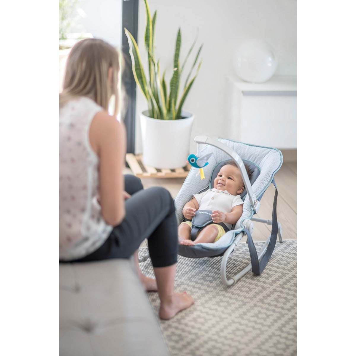 BabyMoov Graphik Baby Bouncer, Rocker Chair - 0m+ Recining Backrest, Cosy Cushioned Seat - Blue