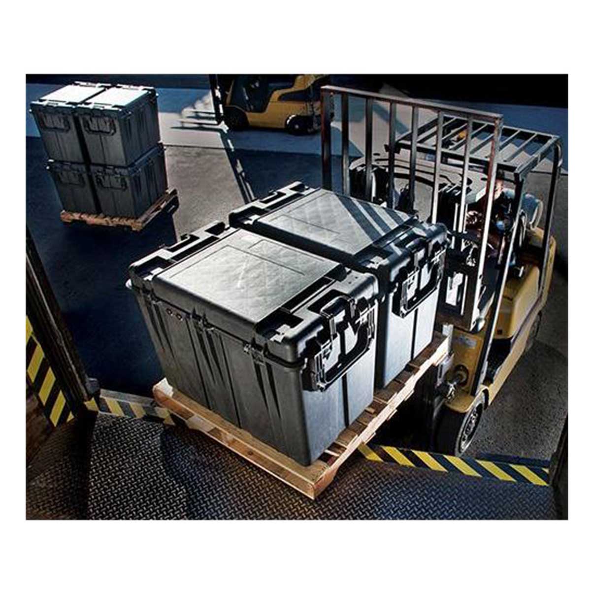 Pelican Transport Case with Foam 0550 - Black