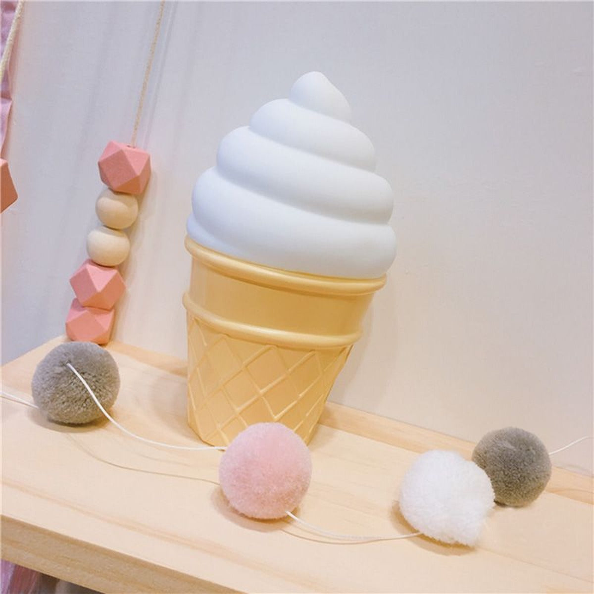 Eazy Kids Eazy Kids - Ice Cream Lamp Light - White