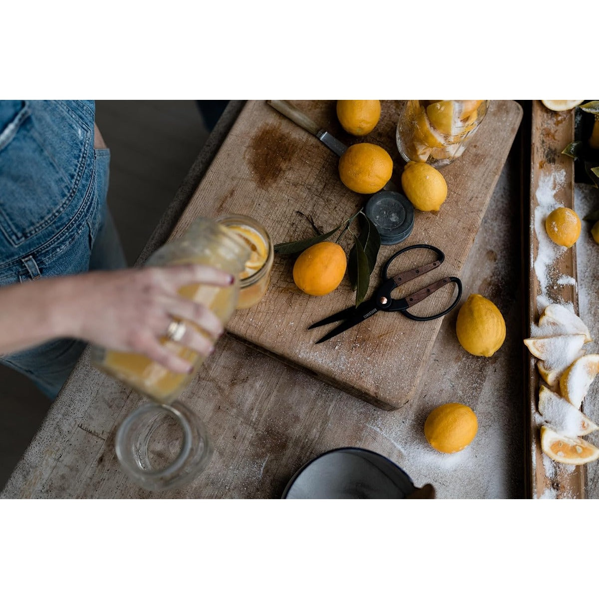 Barebones Large Scissor - Walnut