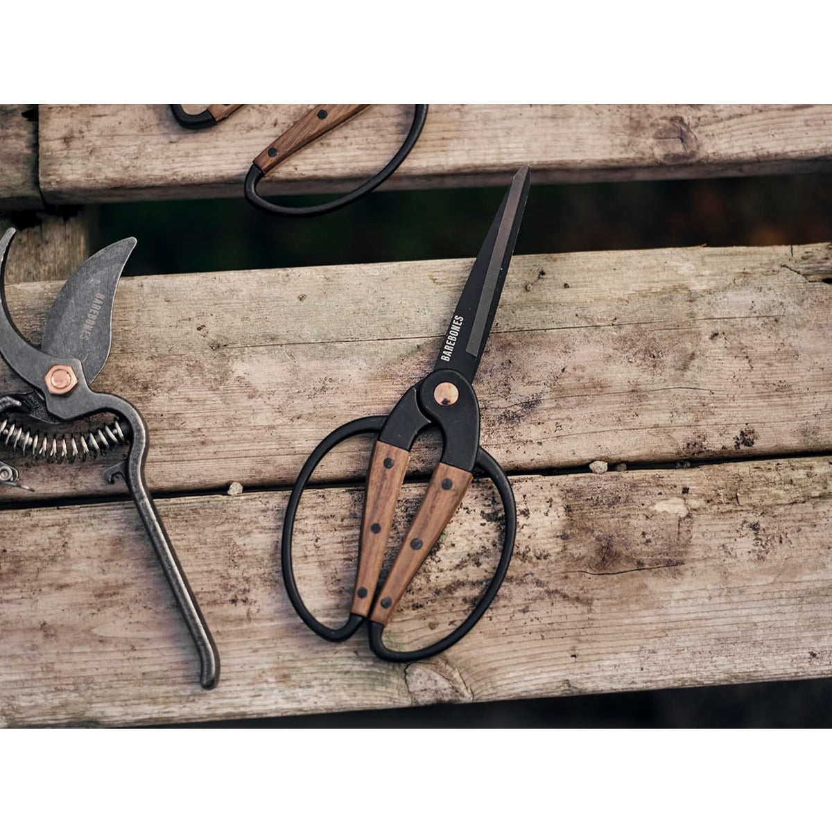 Barebones Large Scissor - Walnut