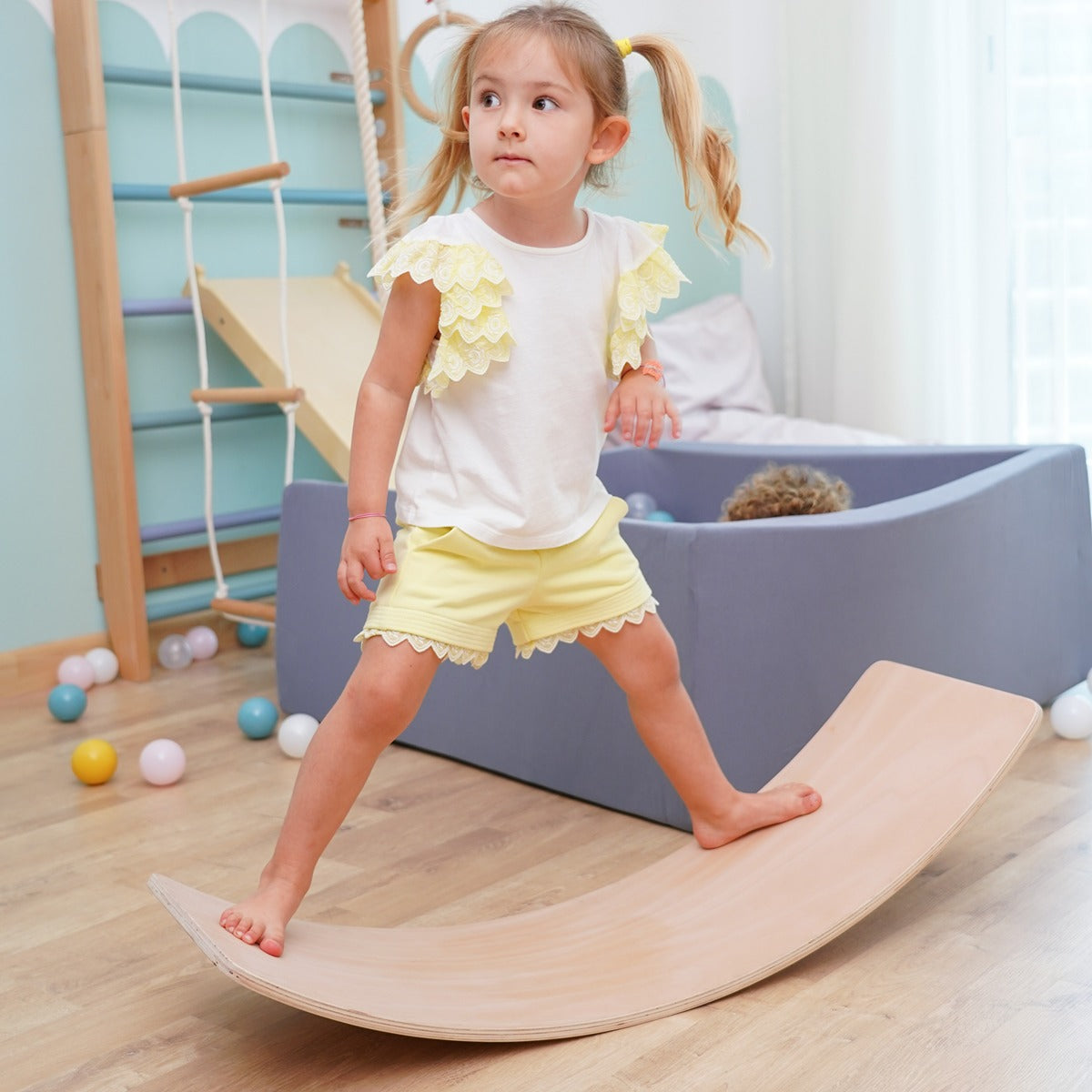 Ezzro Natural Montessori Balance Board