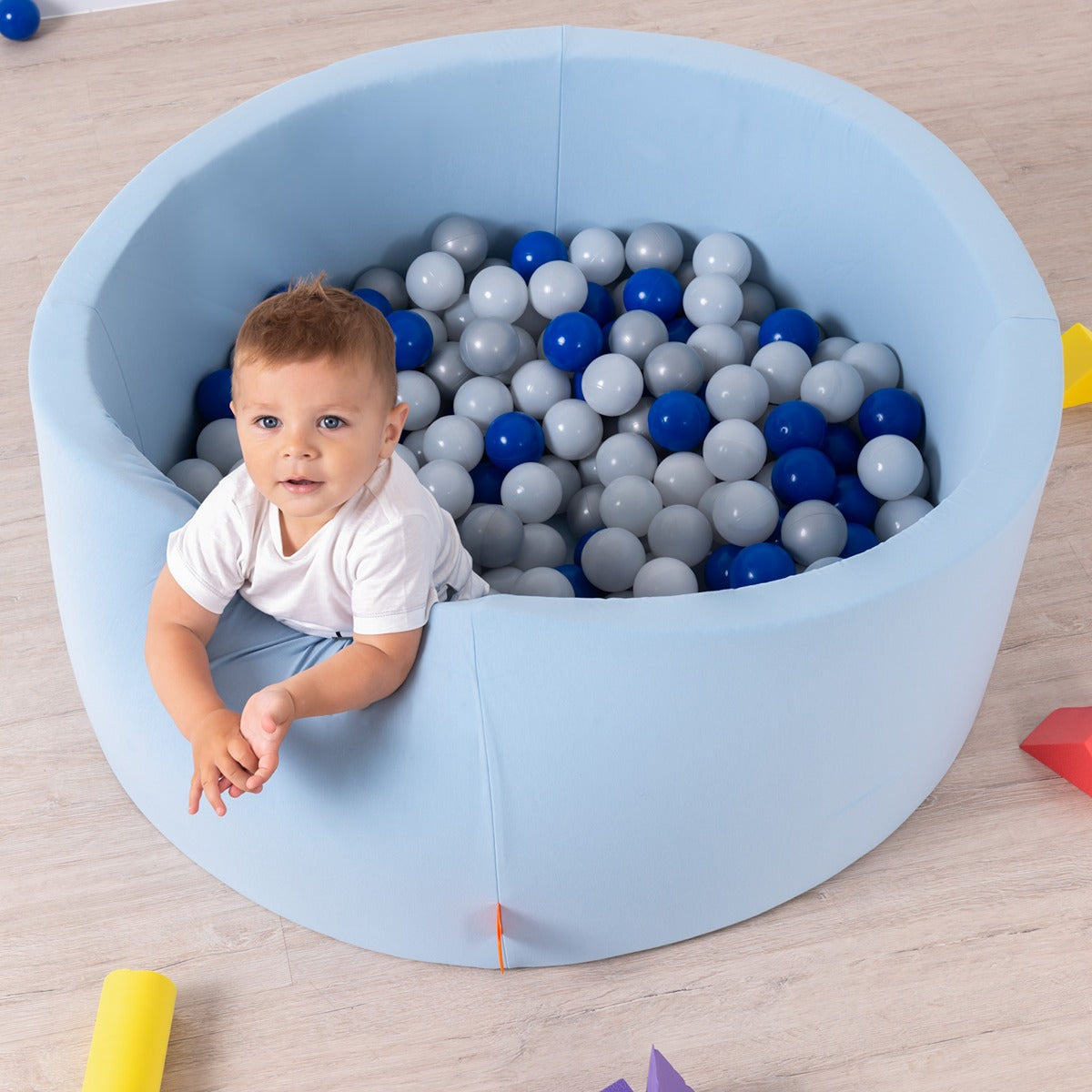 Ezzro Ezzro - Baby Blue - 90X40  - Round Ball Pit - With 200 Balls (Navy Blue, White, Grey, Transparent)