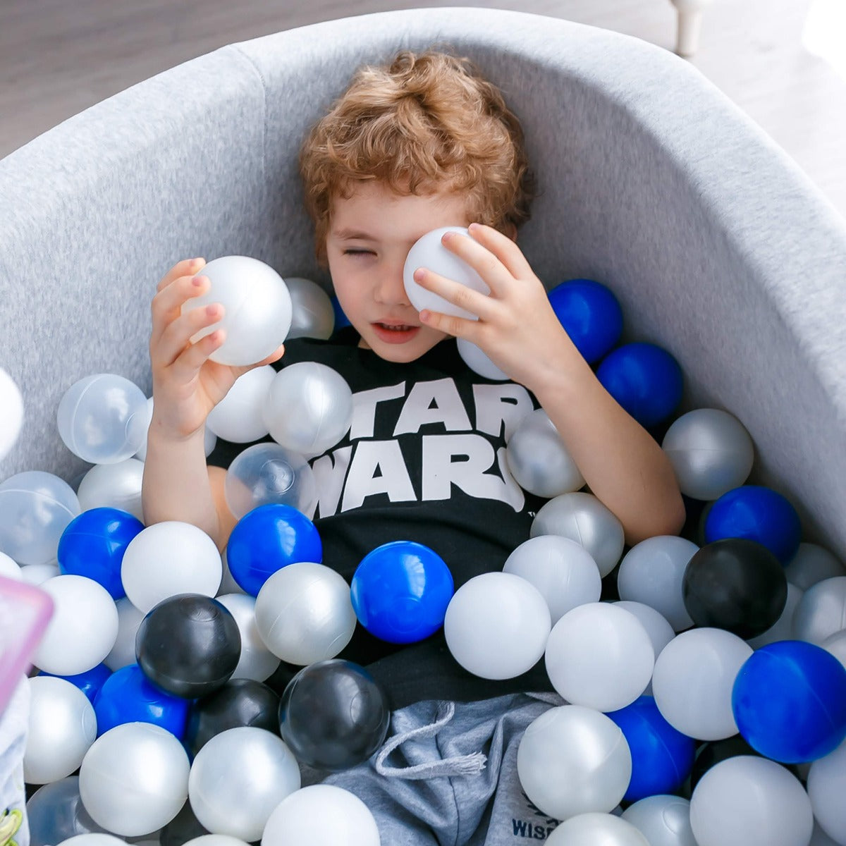 Ezzro Round Ball Pit - Velvet Grey Melange - 90X40 W100 Balls (White, Light Grey, Golden)