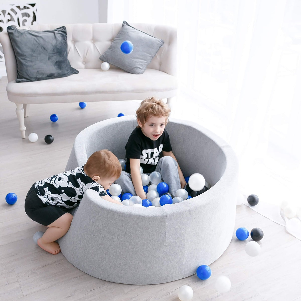 Ezzro Round Ball Pit - Velvet Grey Melange - 90X40 W100 Balls (White, Light Grey, Golden)