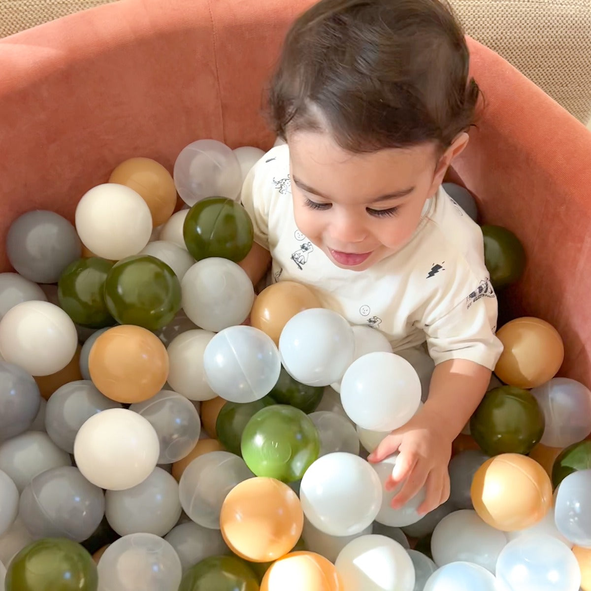 Ezzro Round Ball Pit - Velvet Marsala - 90X40 W200 Balls (White, Light Grey)