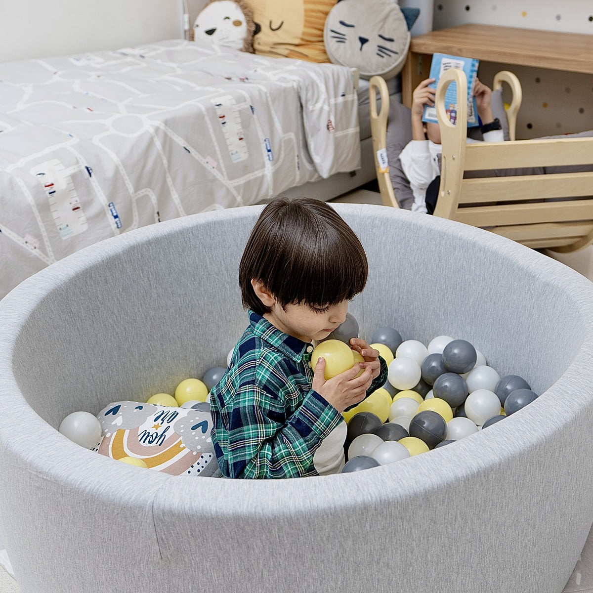 Ezzro Round Ball Pit- Grey Melange -  120x50 W400 Balls (Light Grey, Pearl, Baby Blue, Lime)