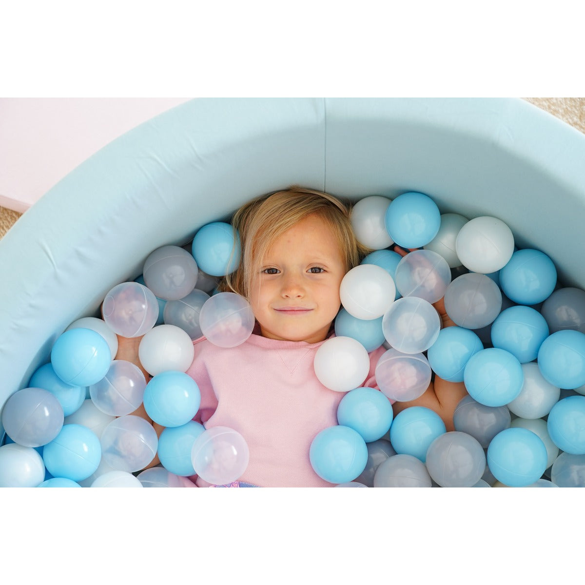 Ezzro Ezzro - Pale Blue - 120x50 - Round Ball Pit - With 200 Balls (Transparent, White, Silver, Light Grey)