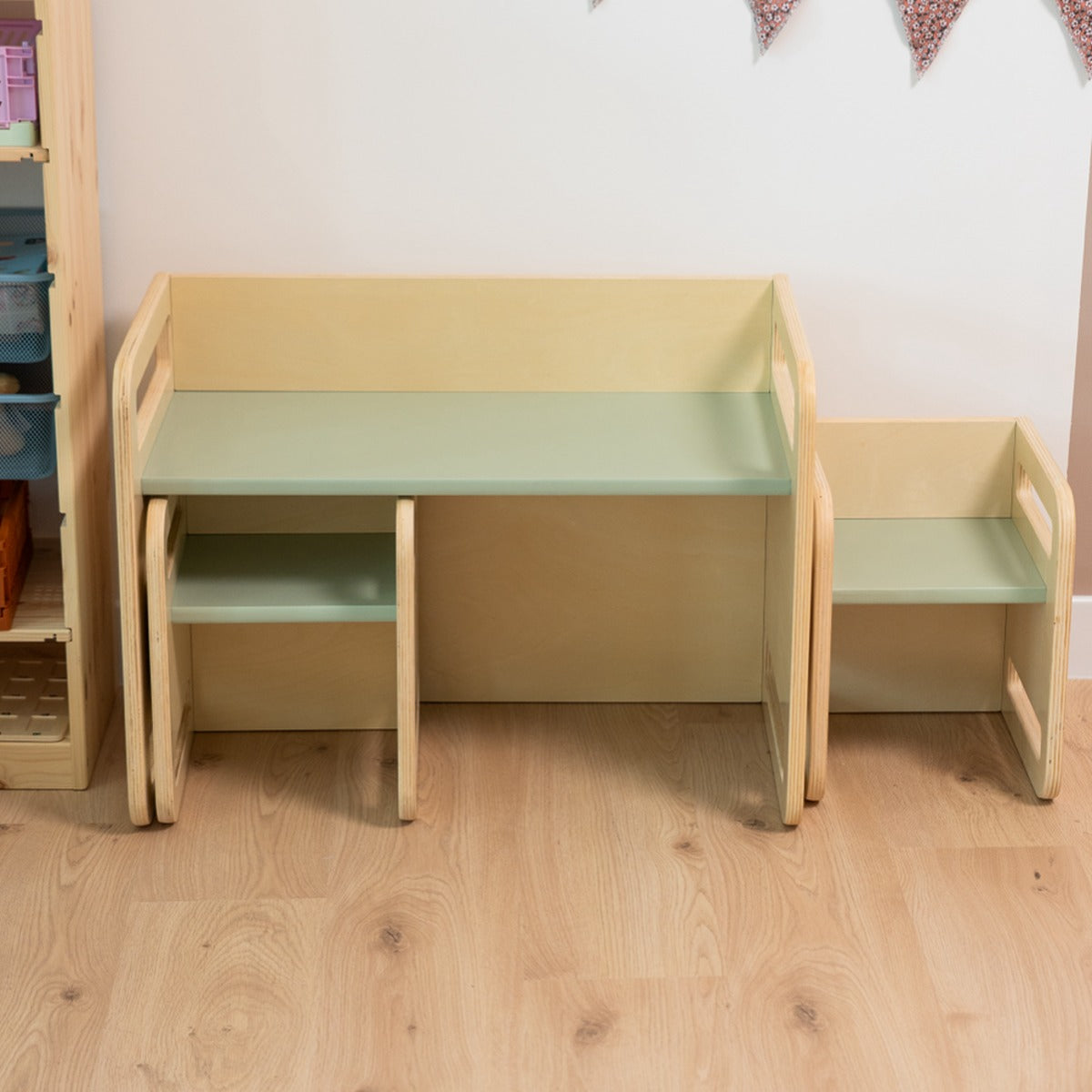Ezzro Natural / Light Green Montessori Table Set
