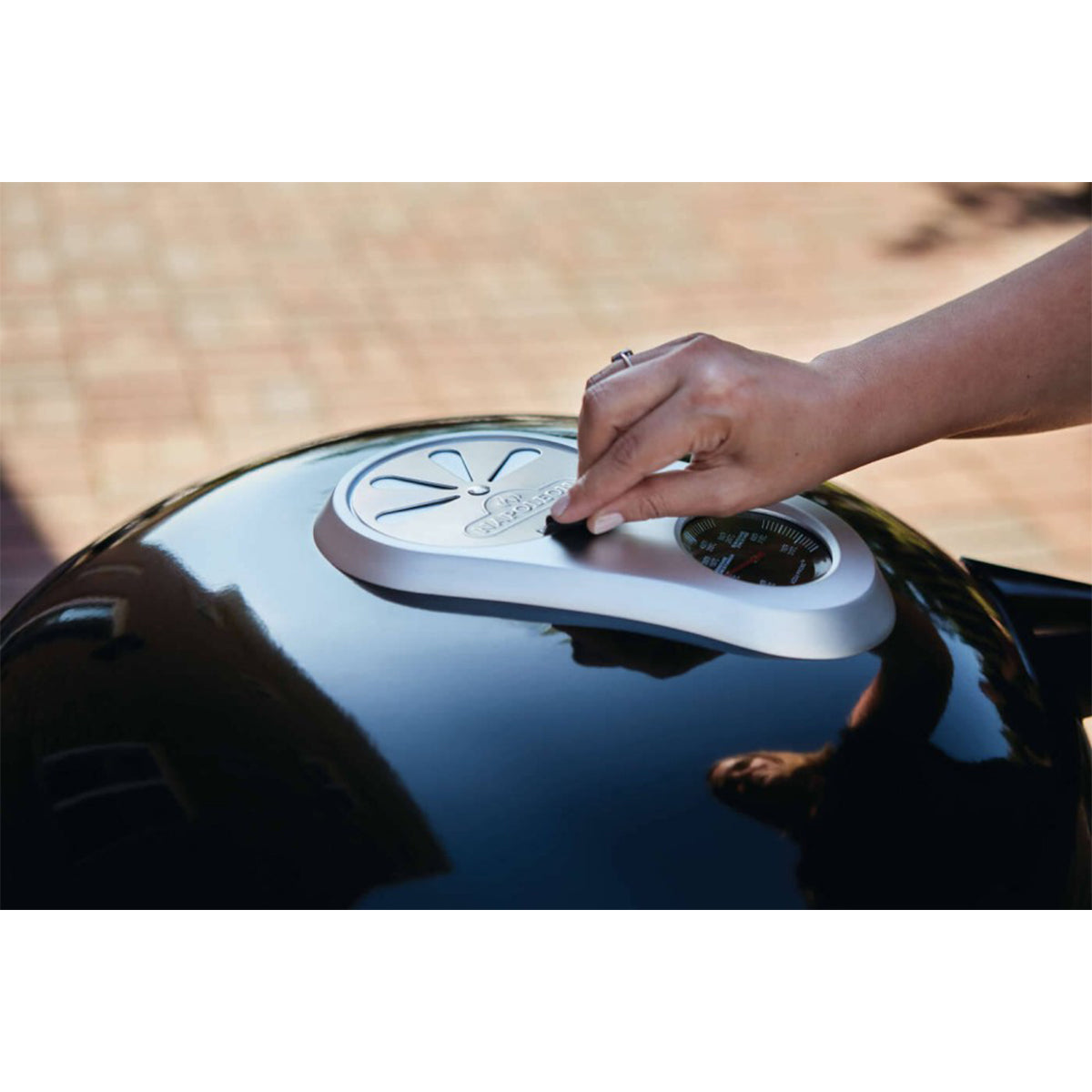 Napoleon KETTLE 22" CHARCOAL BLK CAR