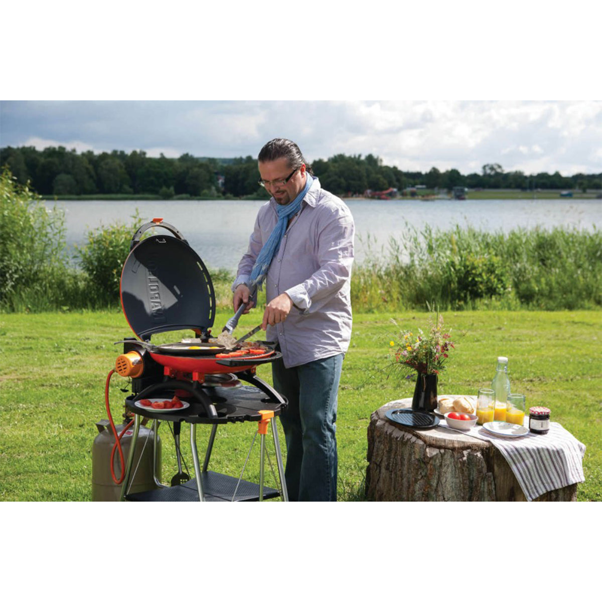 Napoleon TRAVELQ? 2225 Portable Grill Orange
