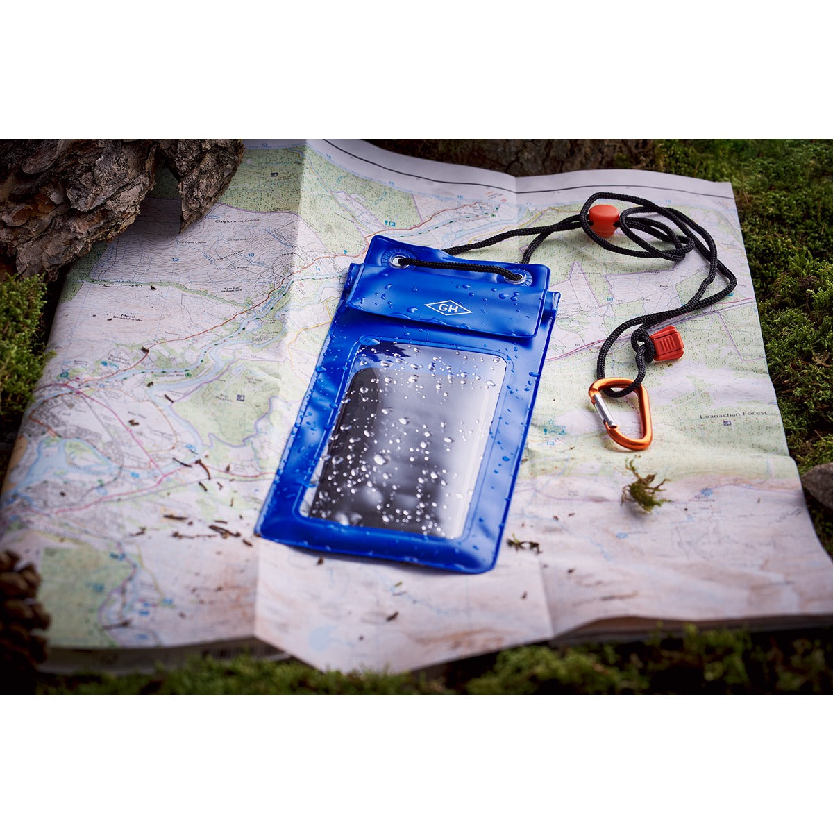 Gentlmens Hardware Waterproof Phone Sleeve