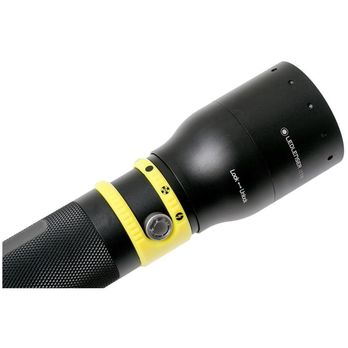 Ledlenser i17R flashlight case