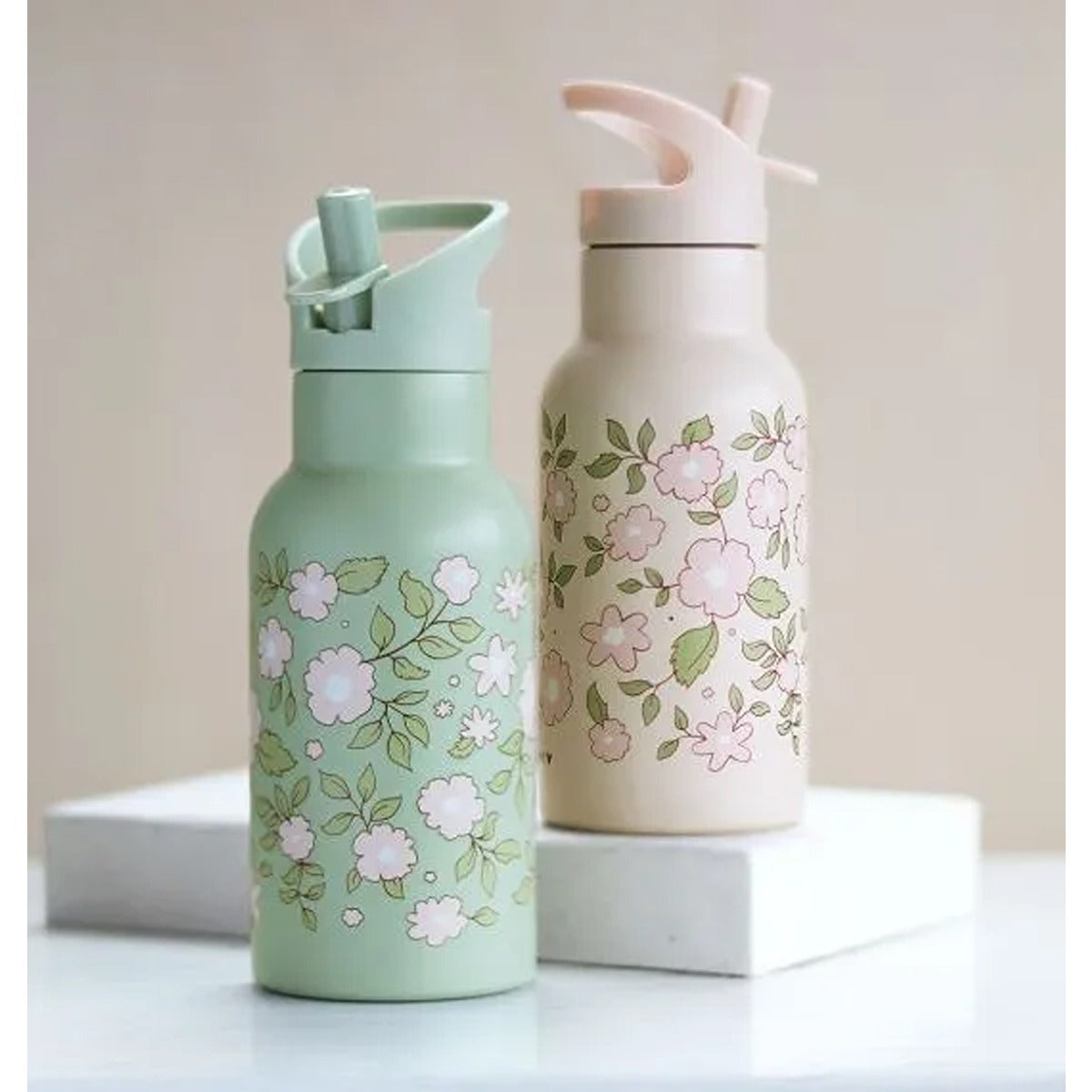 A Little Lovely Company Stainless steel drink bottle: Blossoms Sage