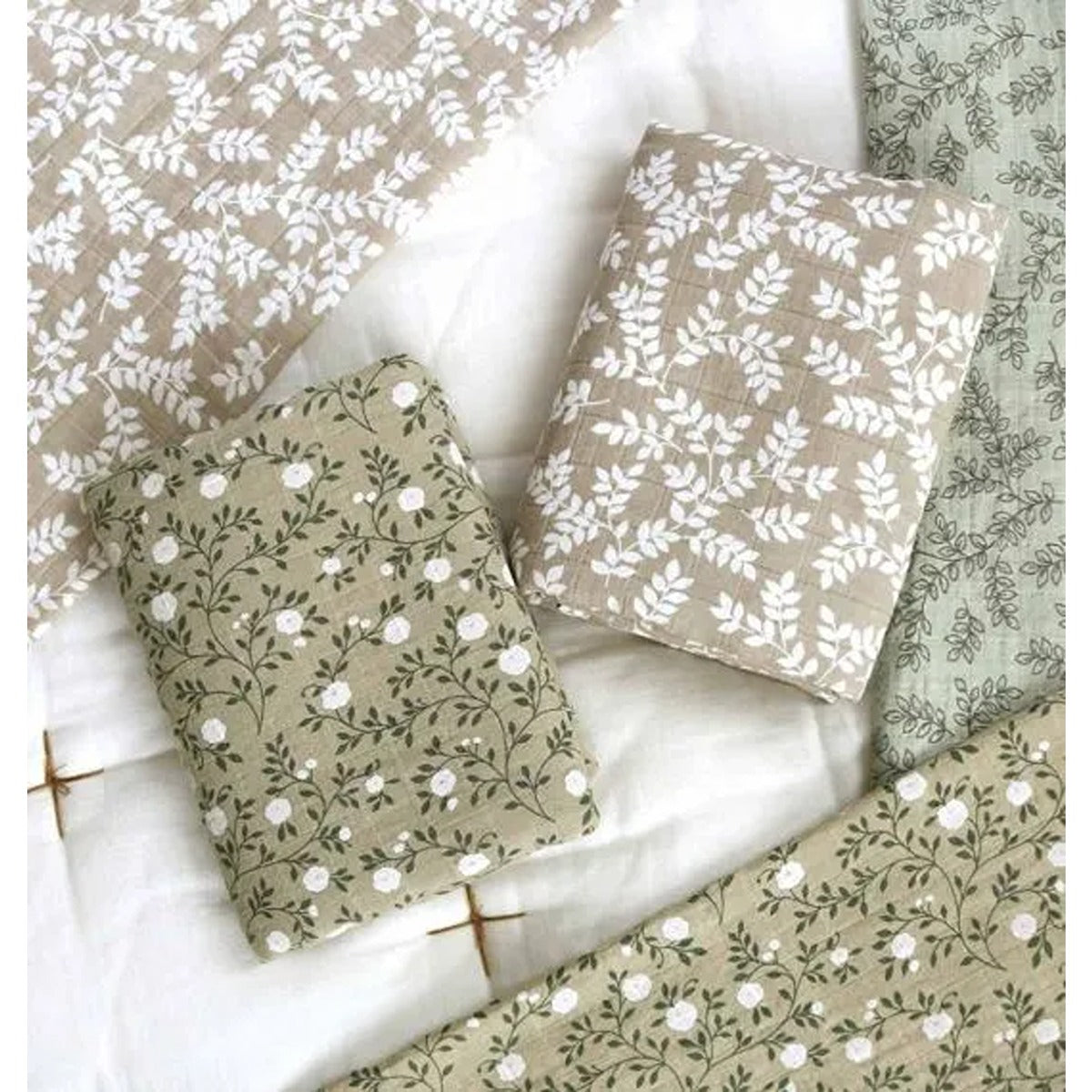 A Little Lovely Company Muslin Cloth XL Leaves - Taupe