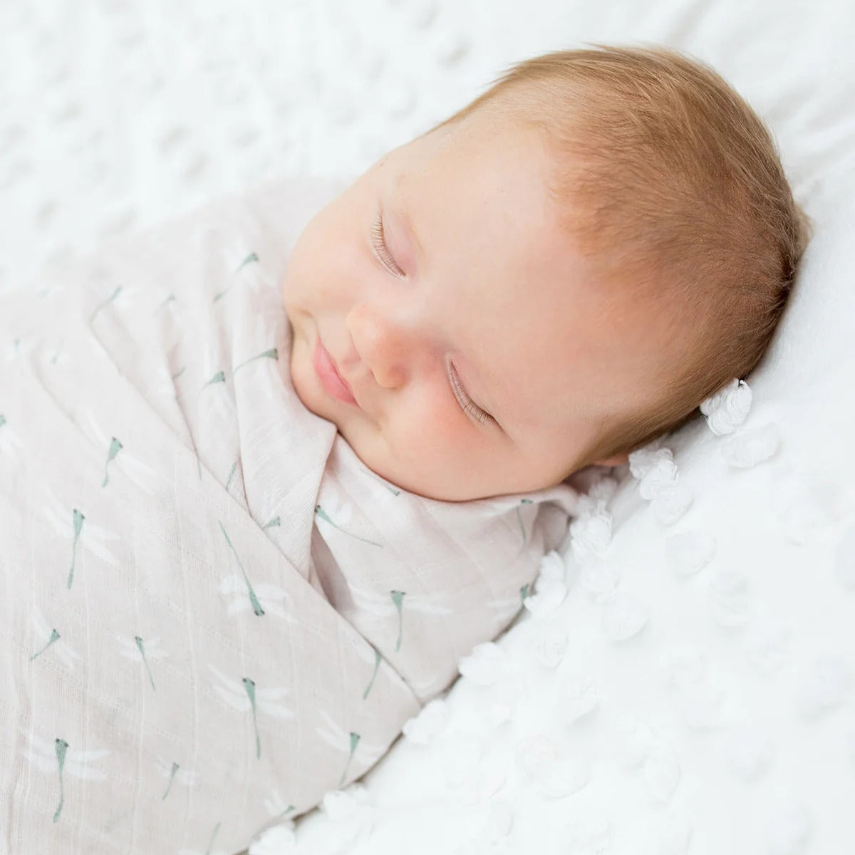 Lulujo 3-Pack Bamboo Muslin Swaddle Blankets - White