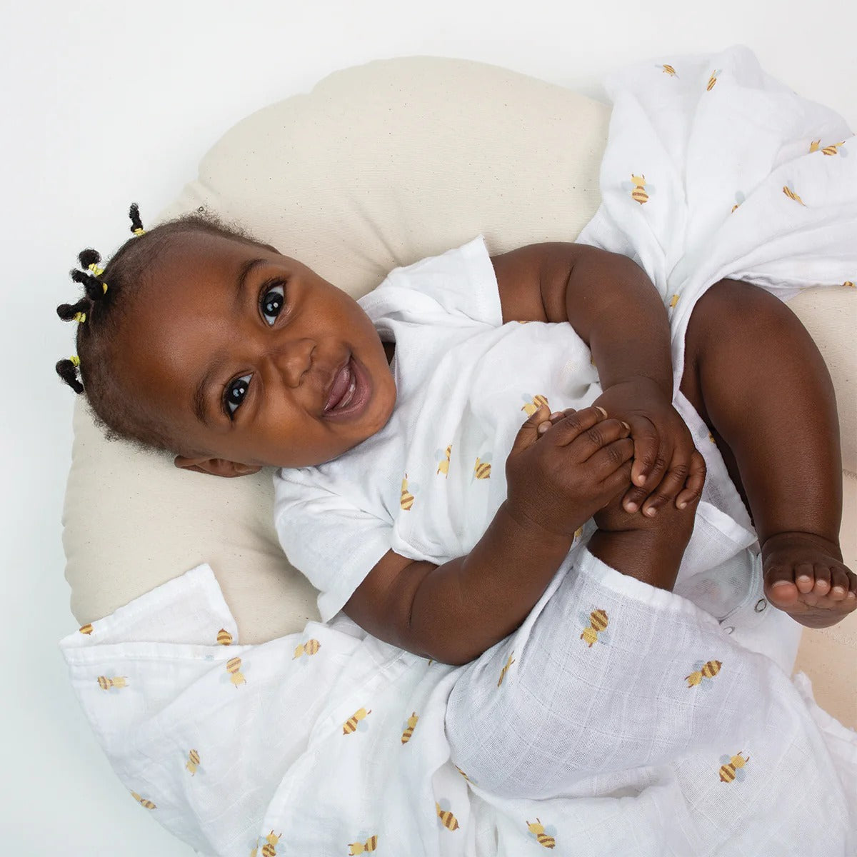 Lulujo 2-pack Cotton Swaddles - Bees & Dots