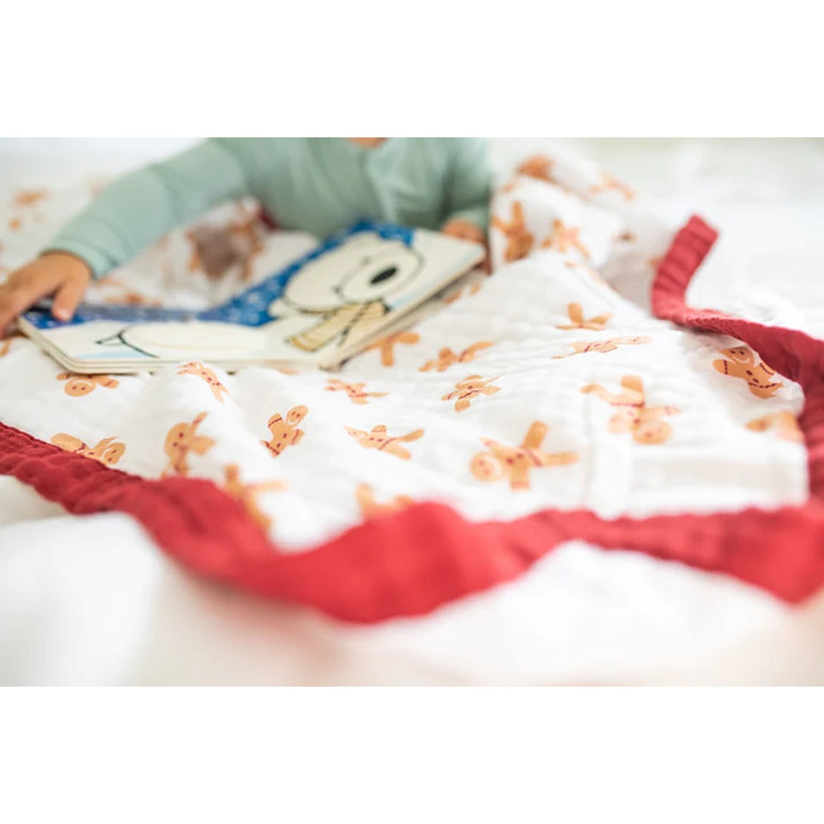 Lulujo Christmas Quilt / Gingerbread (DOUBLE SIDED)