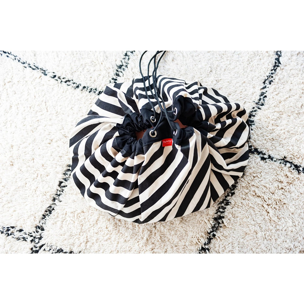Play and Go Playmat & Storage Bag - Stripes Black