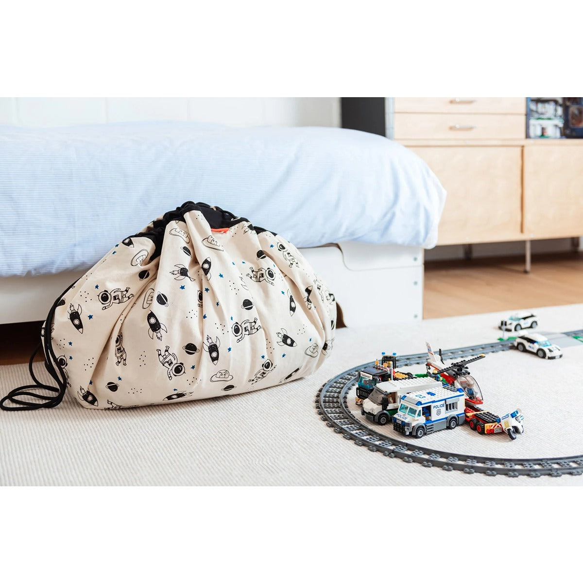 Play and Go Playmat & Storage Bag - Space-Glow In The Dark