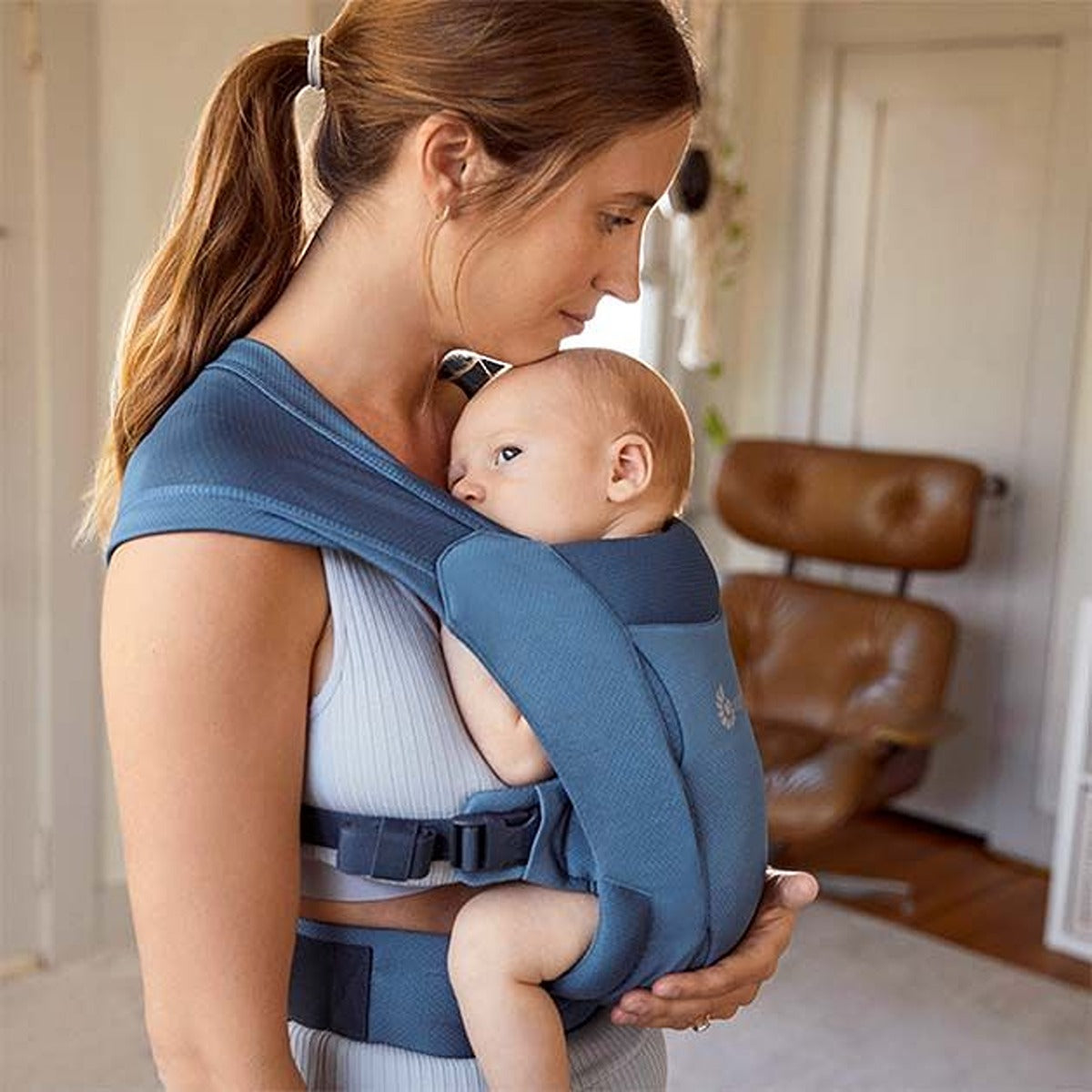 Ergobaby Embrace Soft Air Mesh