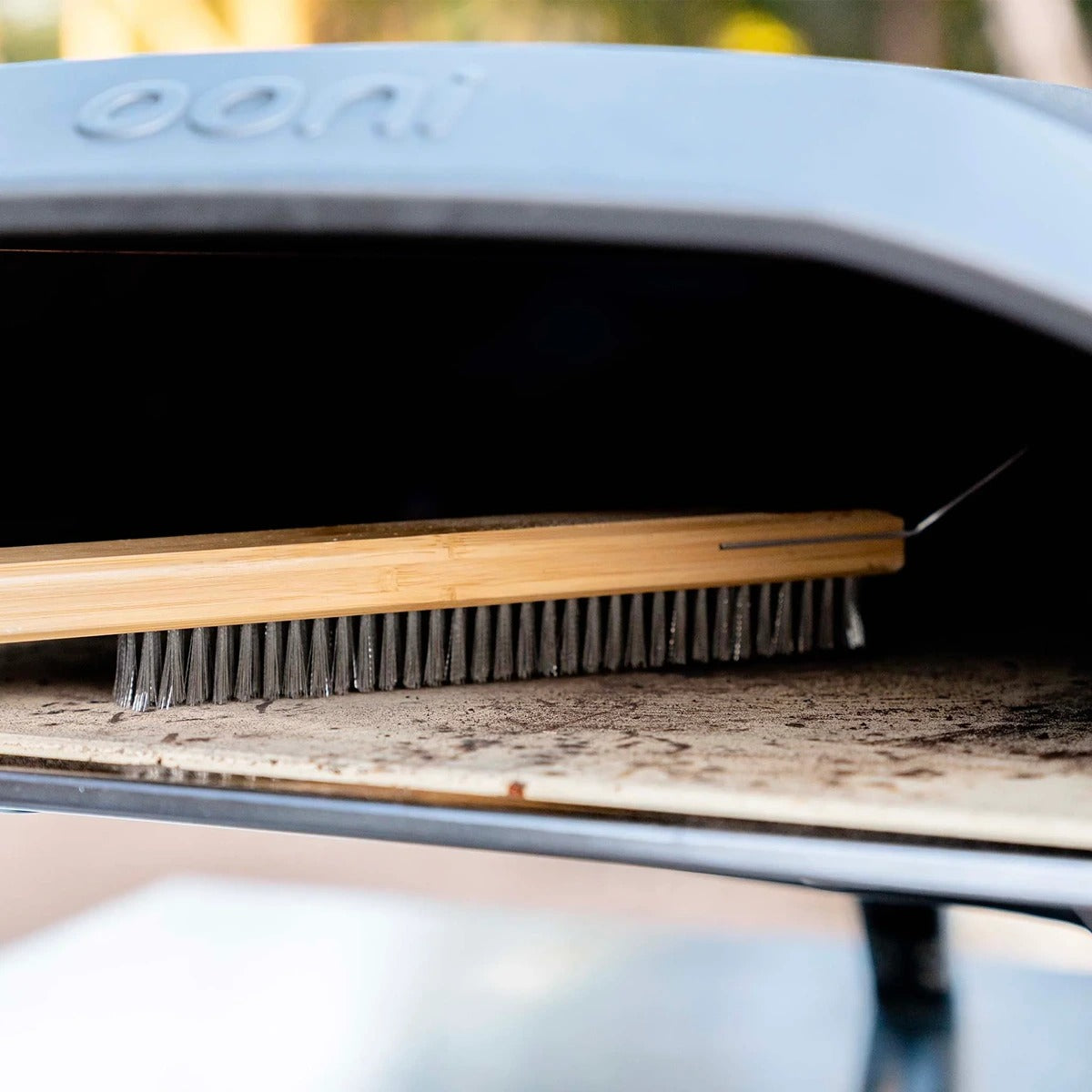 Ooni Cleaning Brush with Scraper and Steel Bristles for Pizza Oven Gas Grill Oven Brush BBQ Accessories