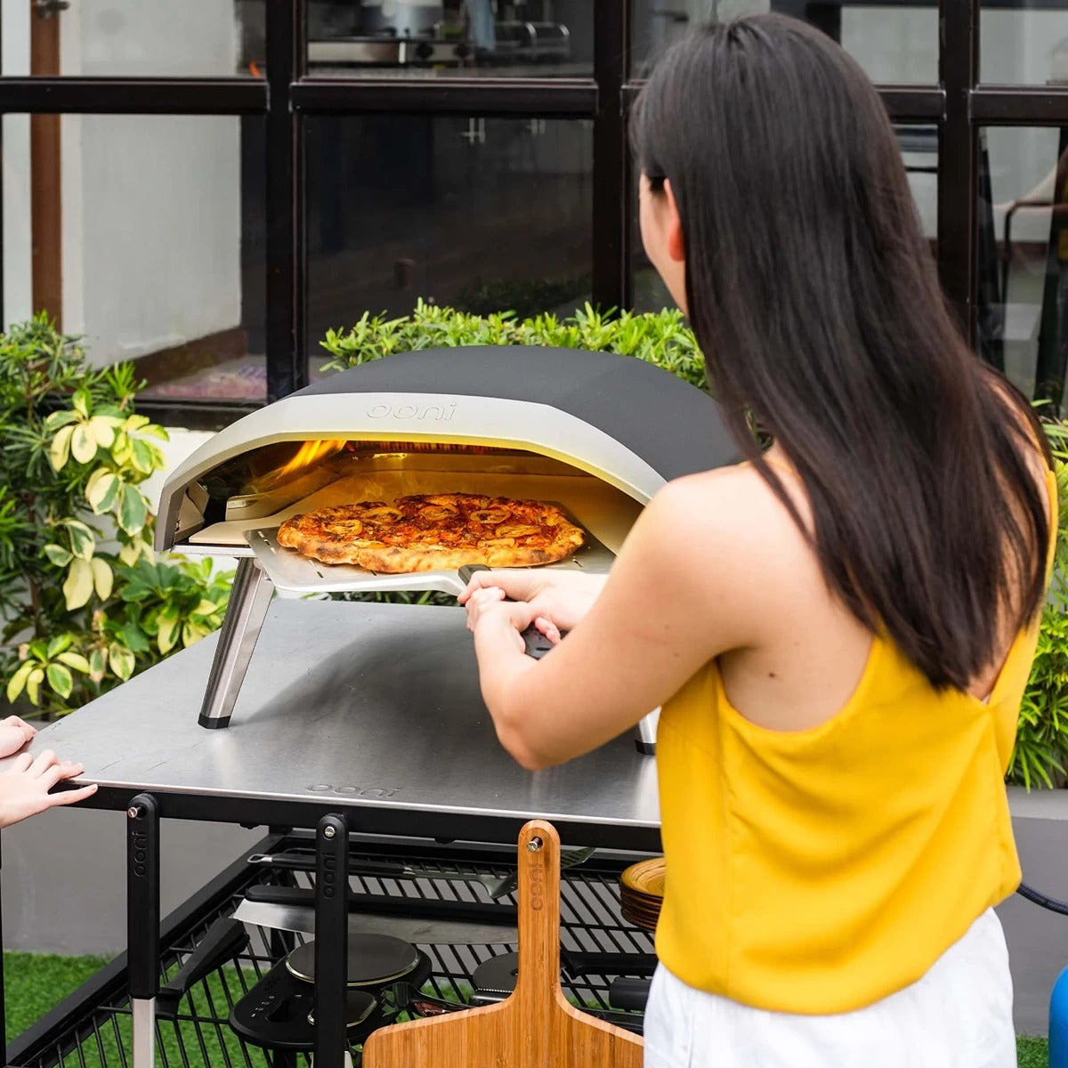 Ooni Koda 16 Gas-Powered Pizza Oven c/w Cover (30 mbar) Best Outdoor Pizza Oven Cover