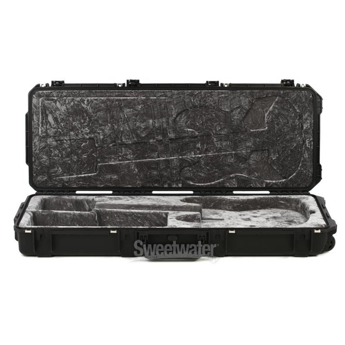 SKB iSeries Guitar Case, Strat/Tele Shaped Interior - TSA Latches, w/wheels