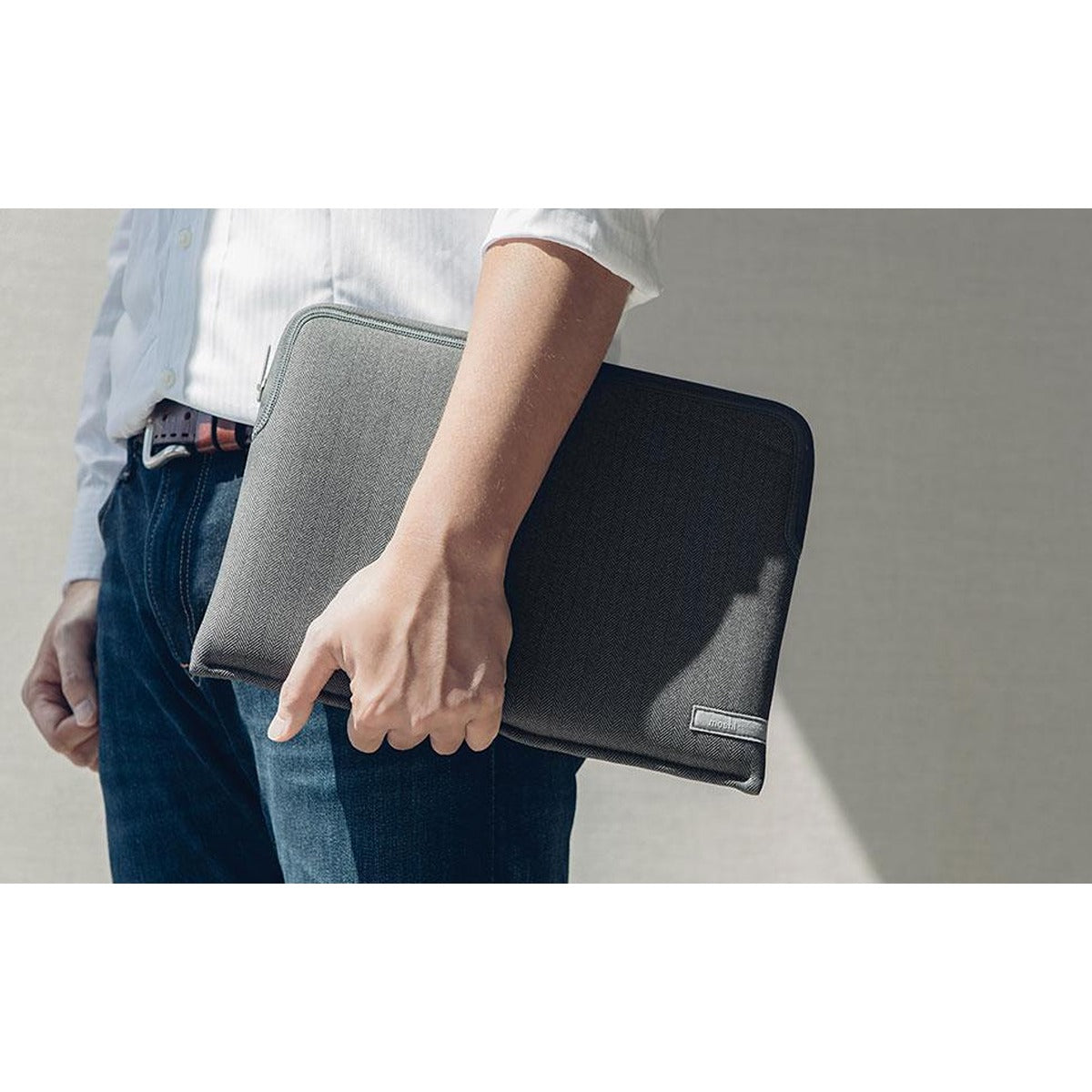 Moshi MOSHI Macbook Pro 13 Pluma Sleeve - Herringbone Gray