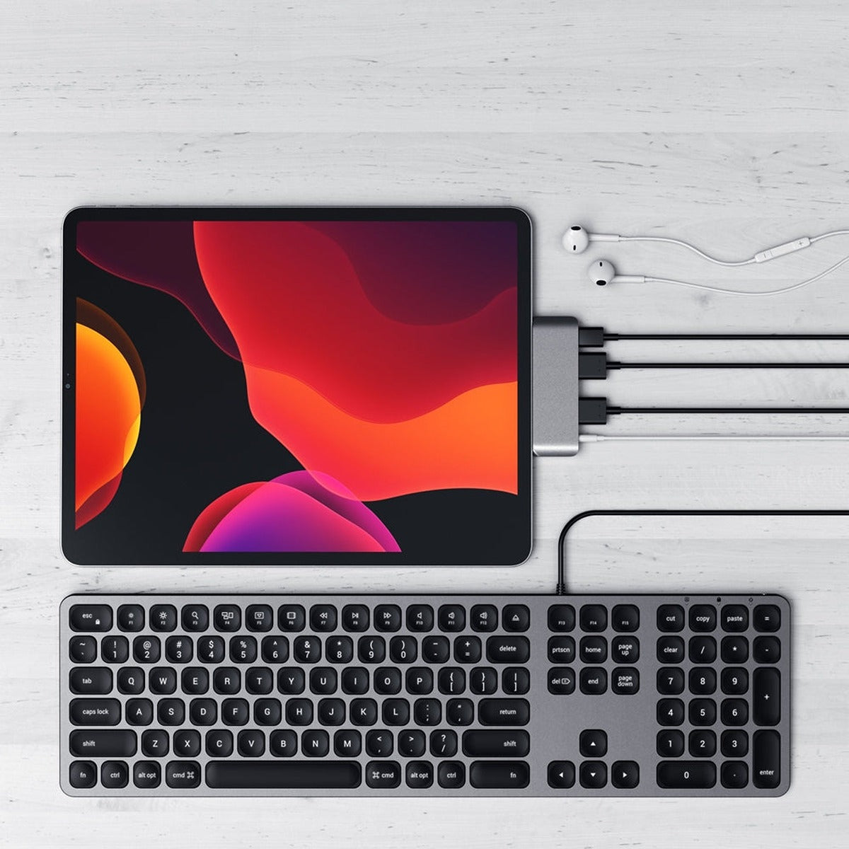 Satechi SATECHI Aluminum Type-C Mobile Pro Hub for iPad & Type-C Smartphones/Tablets - Space Gray