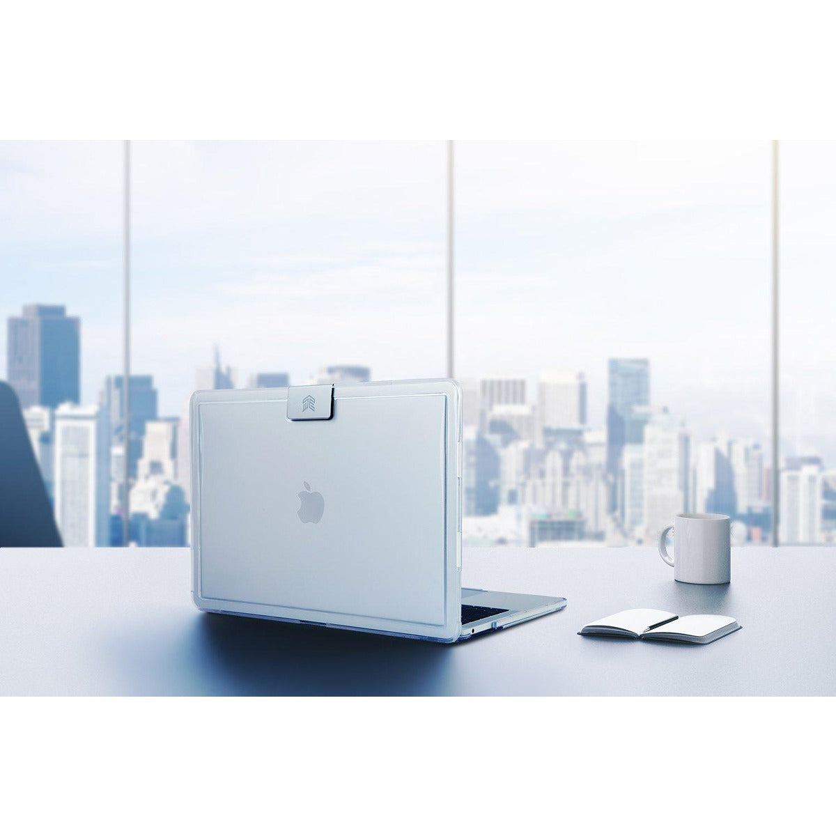 STM STM Hynt Sturdy Sophisticated Case Touchbar Clear for Macbook Pro 15