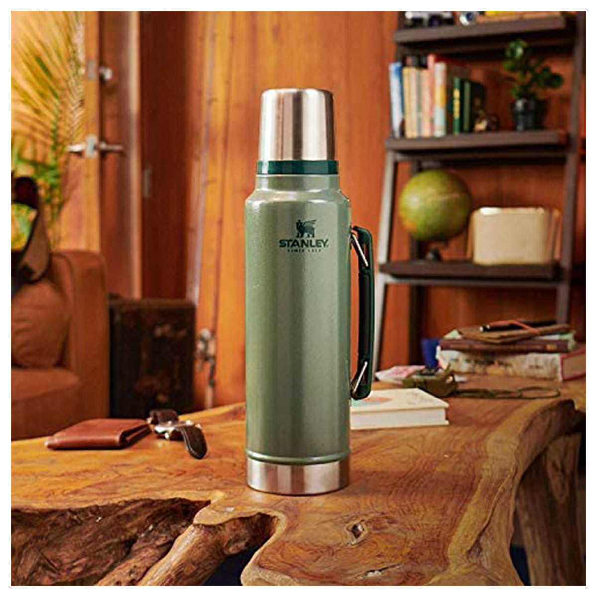 Stanley 1L / 1.1QT Classic Vaccum Bottle H.Green