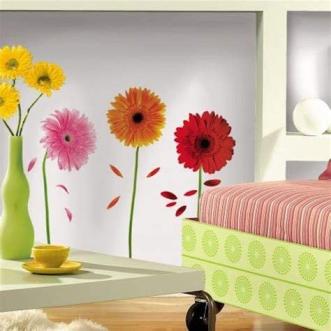 Roommates Gerber Daisies Peel &amp; Stick Wall Decals