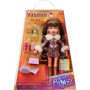 Bratz Yasmin Fashion Doll with 10 Accessories Multicolour Signature Yasmin Style Removable Outfit C Collectible Packaging Ages 6 up