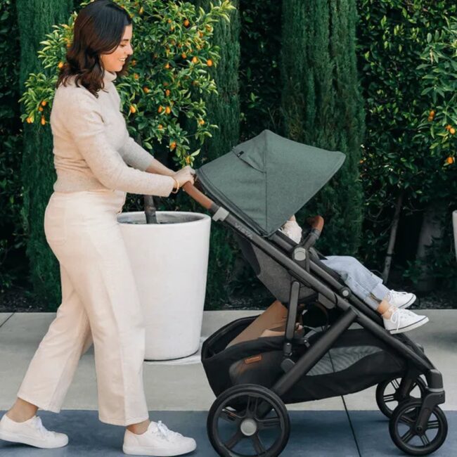 MR-0303-VIS-EU-GWN-04 Uppababy Vista V3 Stroller With Bassinet Gwen Green Melange in UAE - view 5