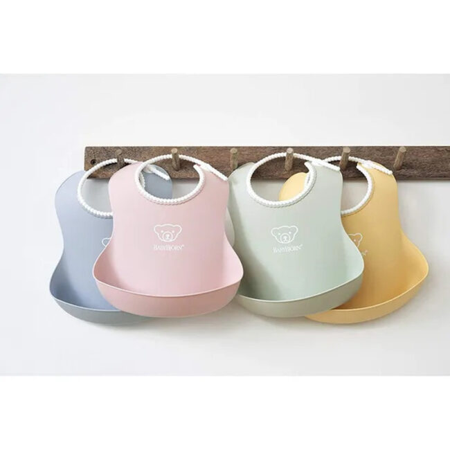 BABYBJORN Pack of 2 Baby Bib Powder GreenPowder Pink in UAE - view 3
