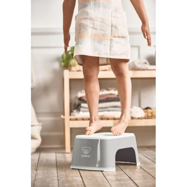TRC-BJ061225-02 BABYBJORN Step Stool GreyWhite in UAE - view 2