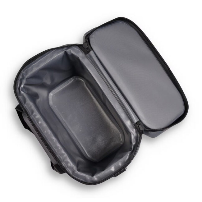 IGLOO Trailmate 30Can Cooler Bag Carbonite in UAE - view 4
