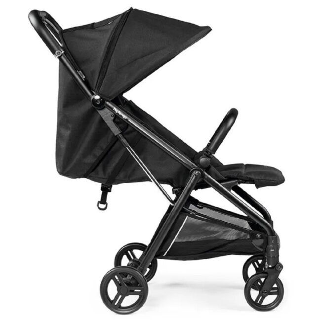 Peg Perego Selfie Onyx Lightweight Stroller Black in UAE - view 3