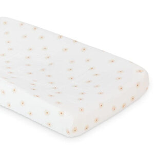 Lulujo Muslin Change Pad Cover(80cm x 40cm) – Daisies in UAE