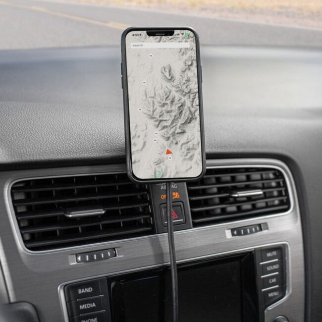 1-LIGHTBOX-Car-Mount-Charging-05