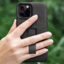 1-LIGHTBOX-Case-Loop-iPhone-Lifestyle-02_571a979e-f4b7-49e7-a255-94cc2151001e